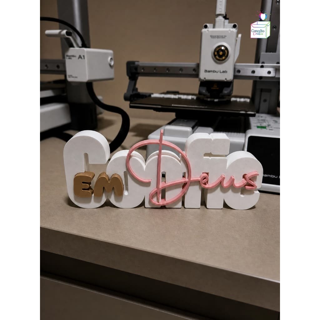 Letreiro 3D Super Premium Frase "Confie em Deus" Decorativa de Fé e Religião