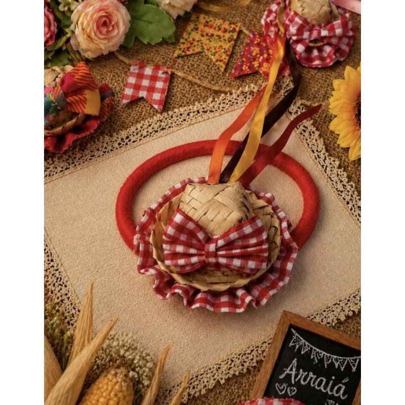Laçinhos Festa  junina/Bebê caipirinha/ Faixinha de ceda com mini chapéuzinho/Laços para bebê de São João