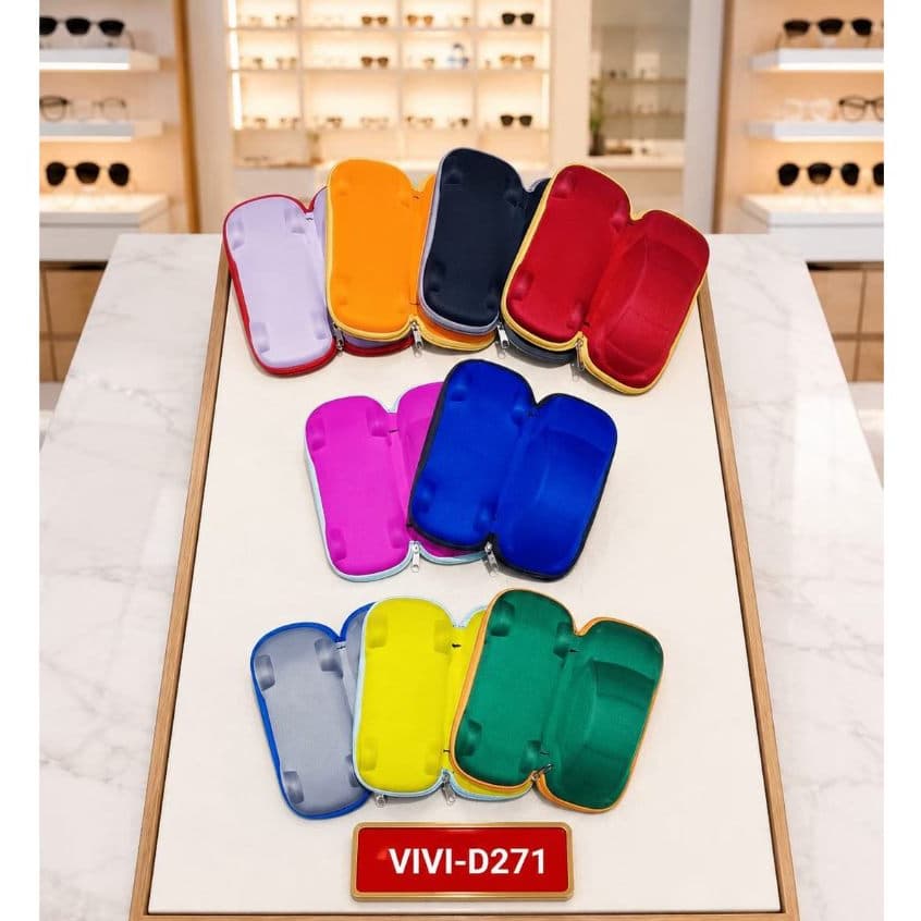 Kit com 10 uns. Caixa De Óculos De Sol Para Crianças Em Forma De Carro Zíper Diversas Cores Nova