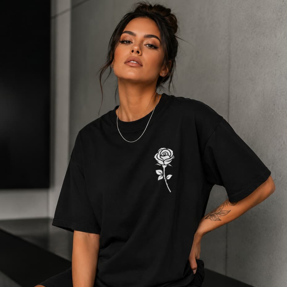 Camiseta Feminina Moda Casual Flor Minimalista Manga Curta Premium
