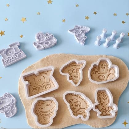 Kit 6 Cortador e Carimbo Toy Story para Biscoitos Bolacha Pasta Americana 5,5cm Confeitaria