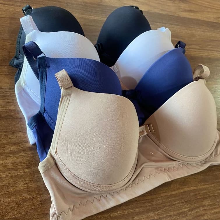 Kit 4 Sutiãs Feminino Bojo Reforçado Conforto Diário Liso Tecido Macio Alças Ajustáveis Base Alta