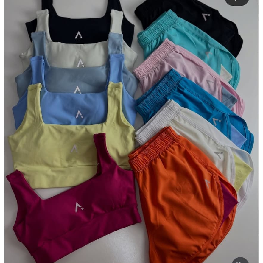 Conjunto de Short Duplo em poliamida e tectel soltinho e Top fitness