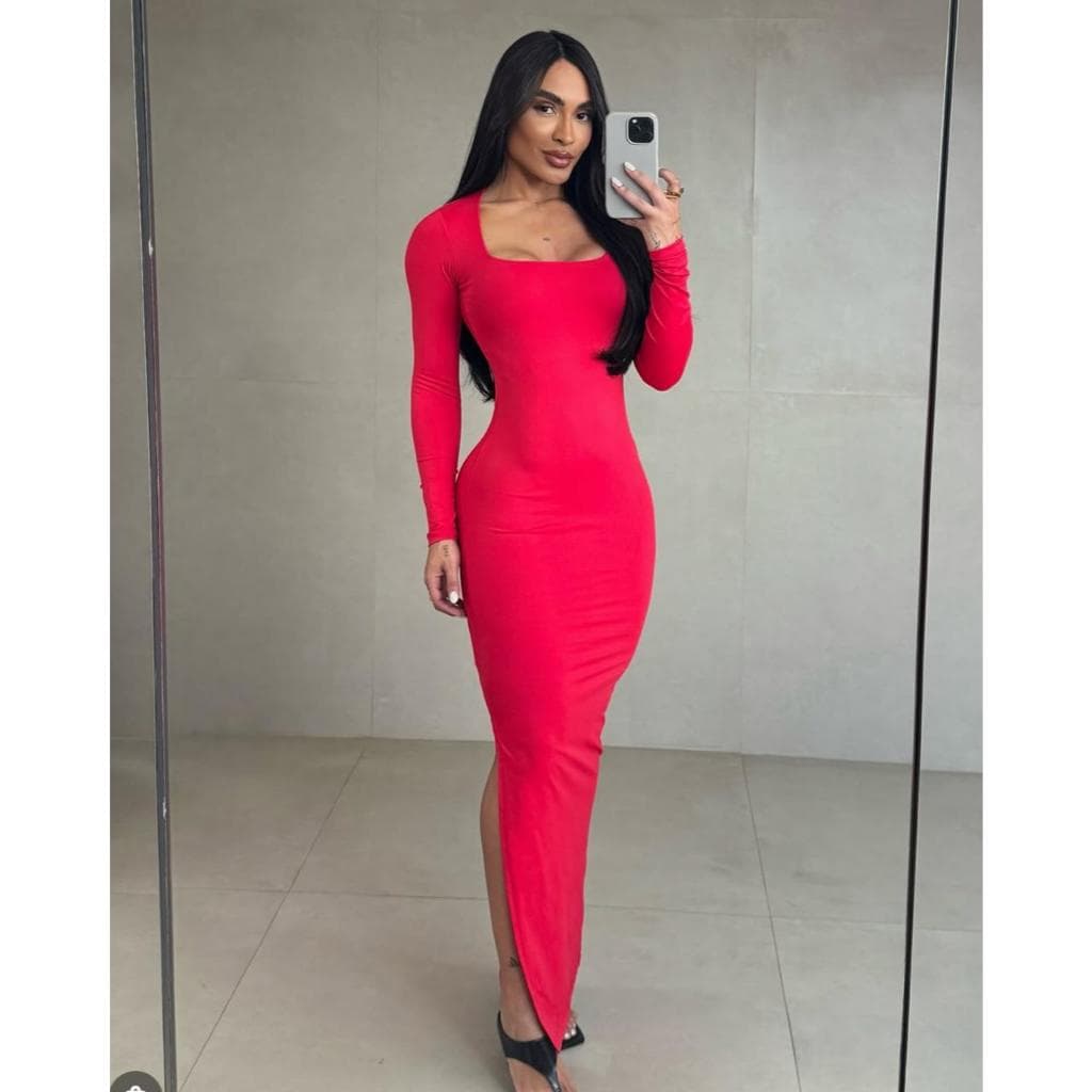 Vestido Midi Suplex Manga Longa Decote Quadrado com Fenda Lateral Feminina.