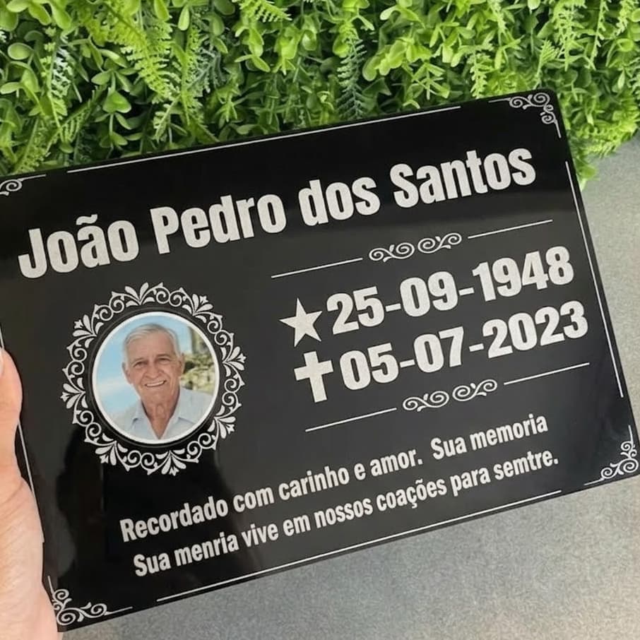 Lápide Para Túmulo em ACM Personalizada Placa para Cemitério Jazigo  Imp. Digital