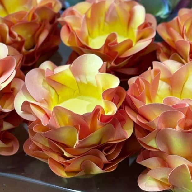 Forminhas Doces Finos em Formato de Flor - 40 l 80 l 120 l 160 l 200 un - New Style