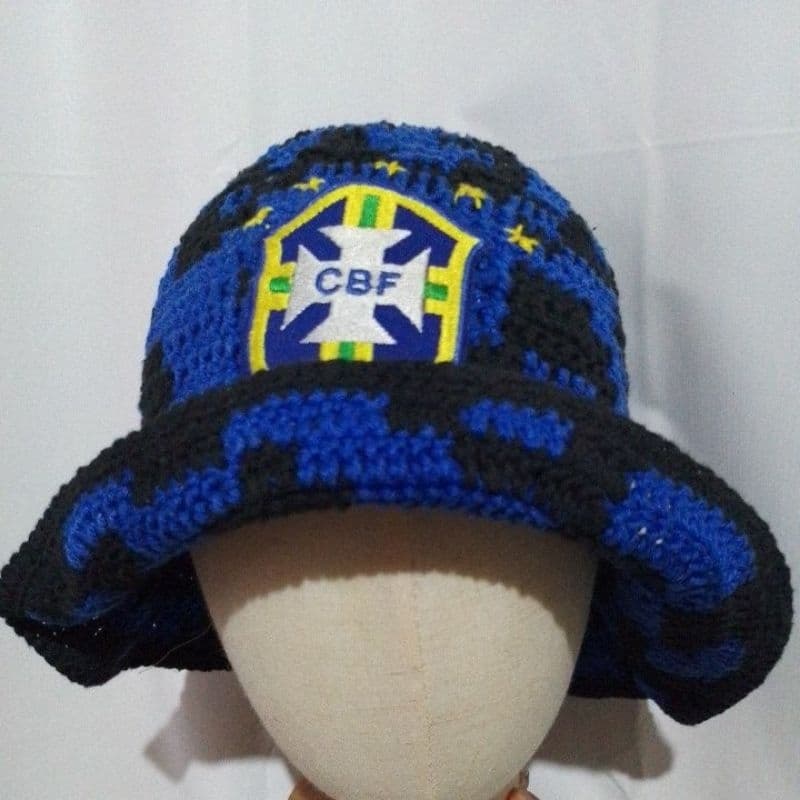 Chapéu Bucket Hat Crochê Azul e Preto Estilo Streetwear Unissex Moda Verão M G