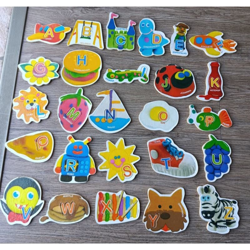 Quebra cabeças 52 peças de madeira abc dos bichos Play-Doh Alfabetização e concentração