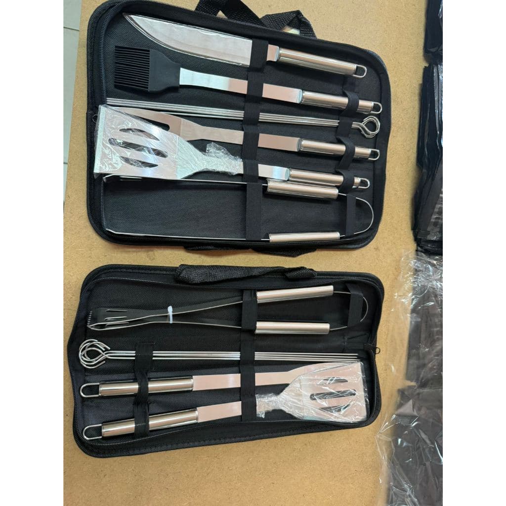Kit para churrasco, com 4 ou 6 peças em aço inoxidável, ideal para uso interno e externo.烧烤