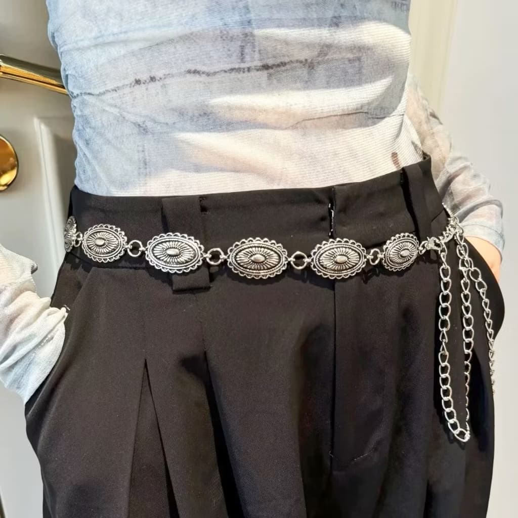 Cinto Feminino Corrente Prata Brilhante - Elegância e Versatilidade para Seu Estilo