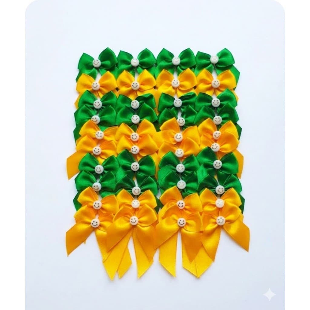 Laços Com Carinha de Sorriso, Para Seu Pet Curtir o Clima de Copa do Mundo, Cartela com 24 unidades
