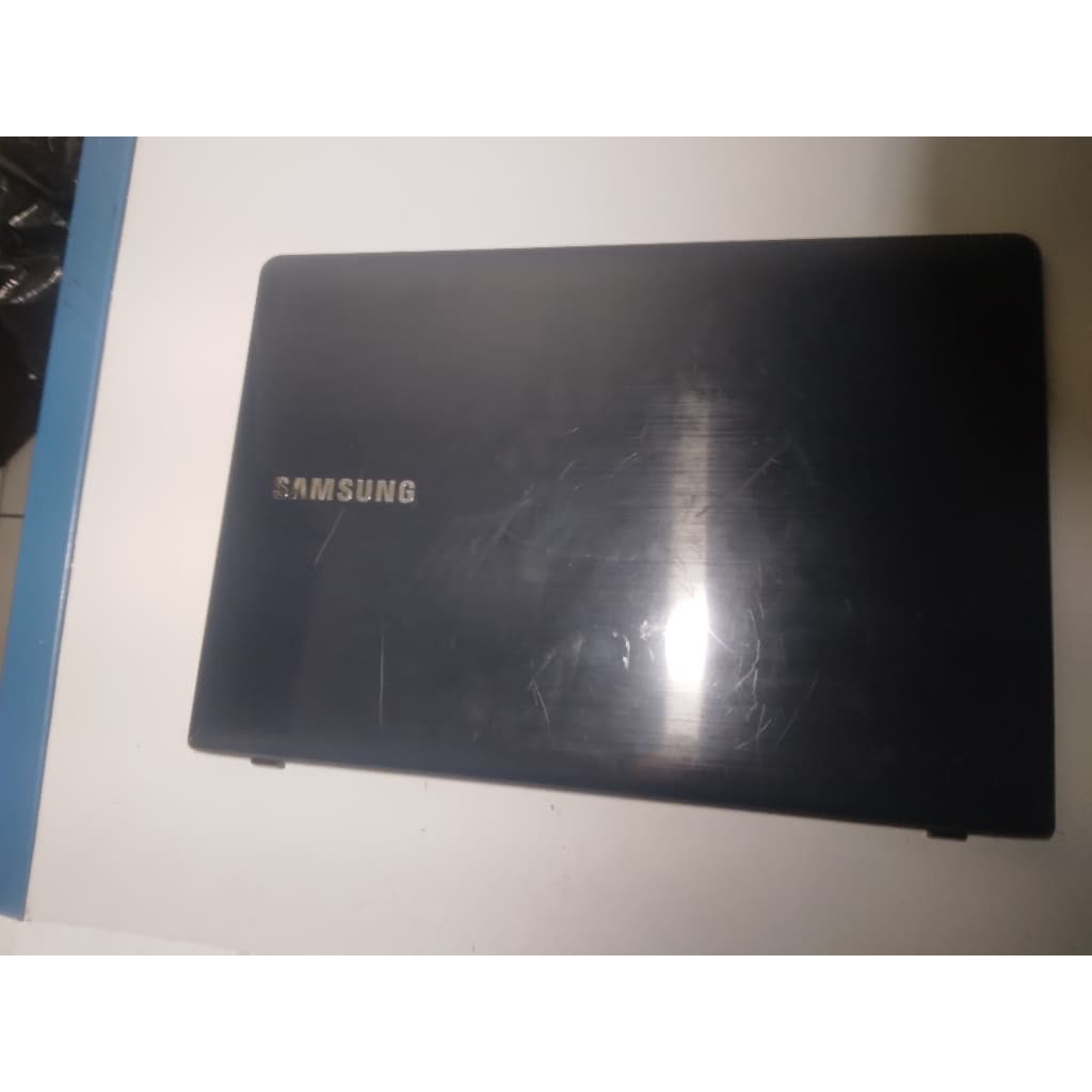 TAMPA DA TELA PARA NOTEBOOK SAMSUNG NP275E4E NP270E4E ORIGINAL LEIA A DESCRIÇÃO