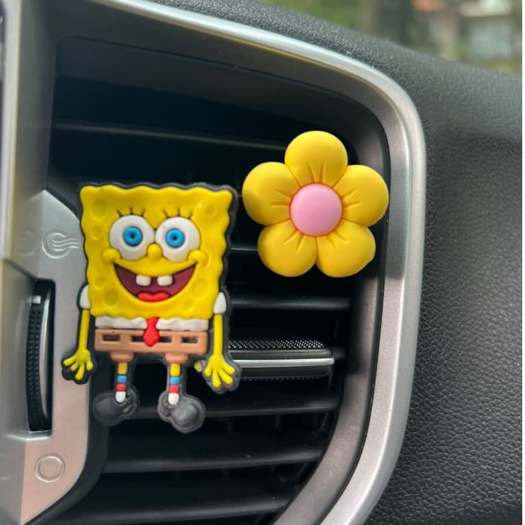Aromatizador Bob Esponja para Carro de Painel (Cheirinho Automotivo Premium)