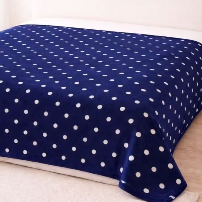 Cobertor Casal Flannel Poá 1 Peça Manta Fleece Macia 2,30 m x 2,45 m