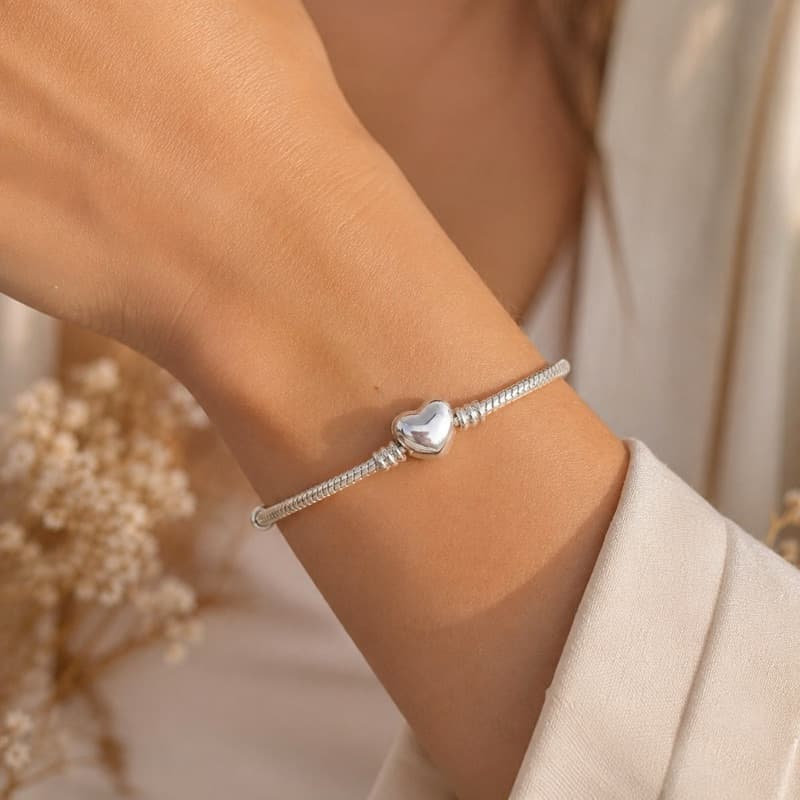 Pulseira de Berloques com Fecho de Coração | Banhado a Prata 925