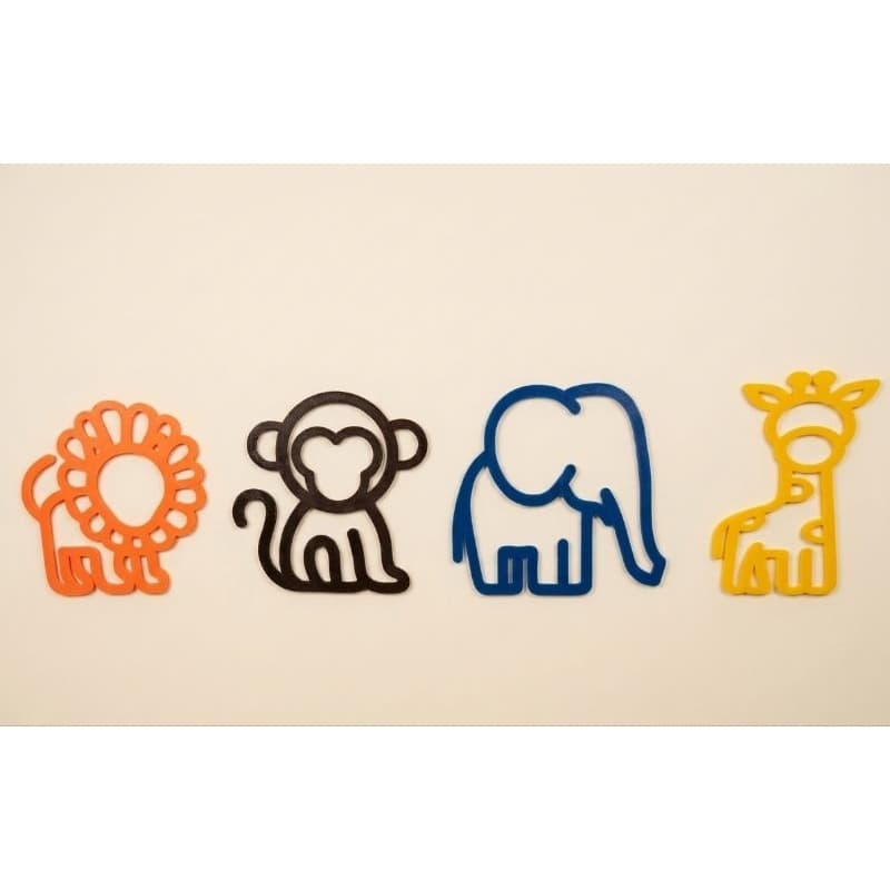 Kit Safari Decorativo – Leão, Macaco, Elefante e Girafa | Acabamento Holográfico