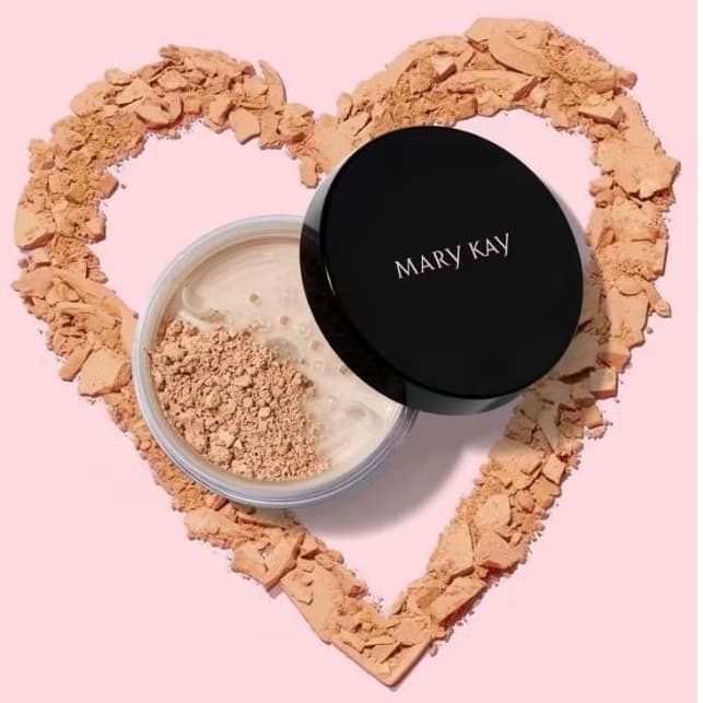 Pó Mary Kay Acabamento Acetinado Uniformiza o Tom e Disfarça Imperfeições cor e translucido - mary kay