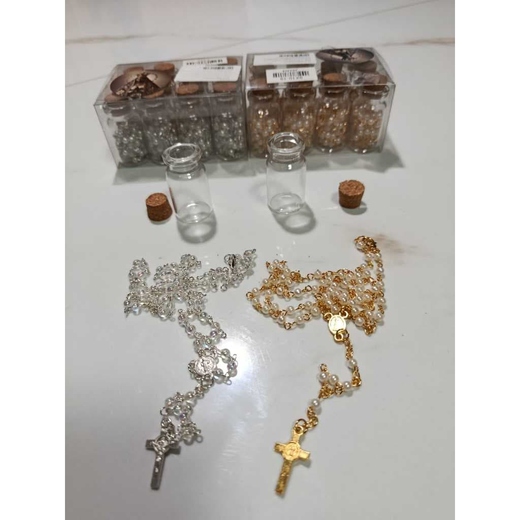Kit 6 e 12 Terço de Perola Lembrancinha Primeira Eucaristia Crisma Batizado Prata e Dourado Porta Terço de Vidro