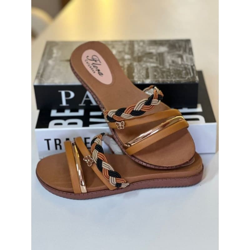 Chinelo Feminino sandália Rasteirinha com Tiras e Detalhes Dourado em promoção