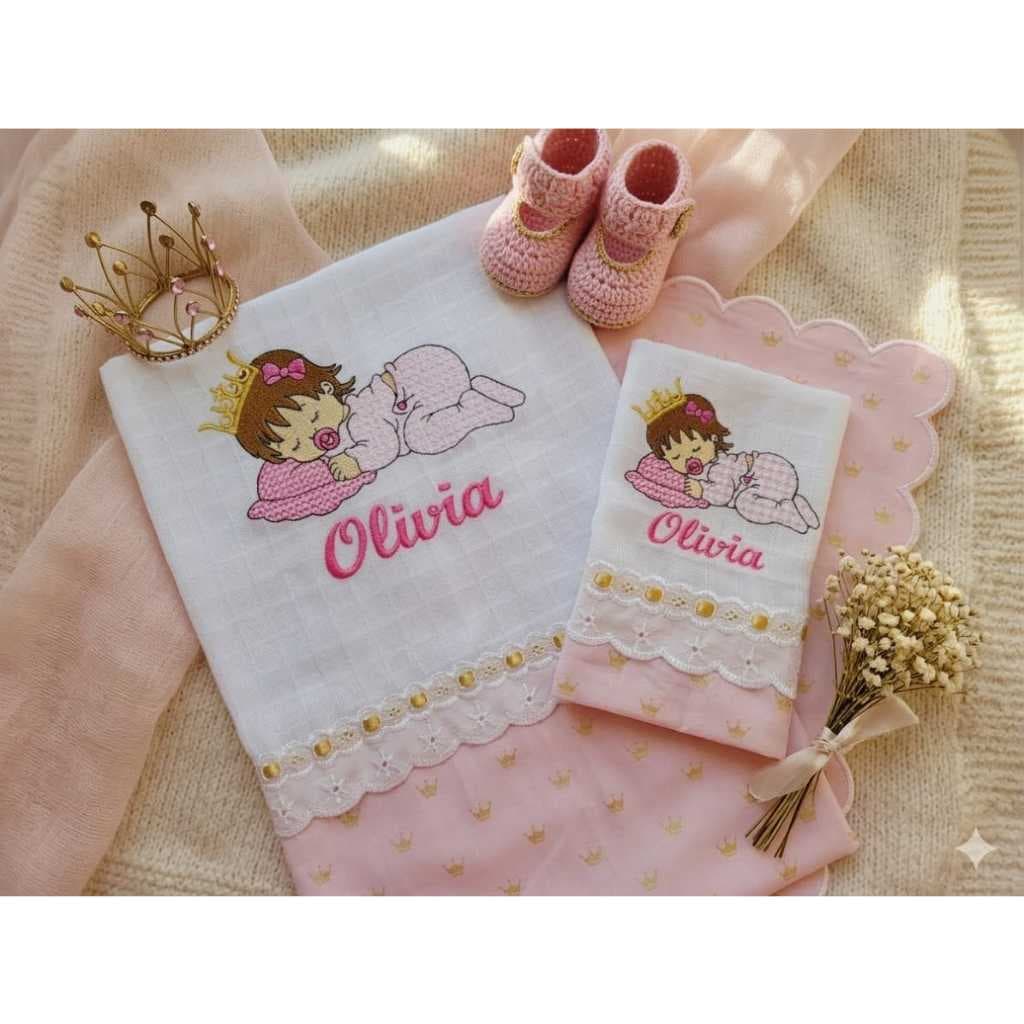 Jogo de fraldas bordada/ Fralda personalizada menina coroa/ Fralda bordada com nome