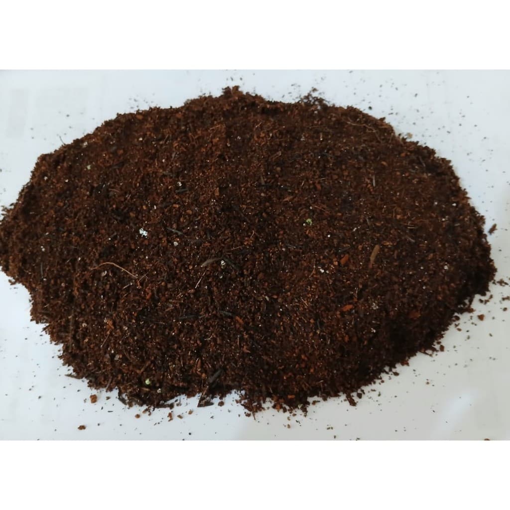 Substrato, Terra Adubada para Cultivo de Plantas - Pronto para uso!