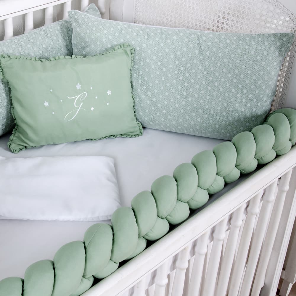 Kit de Berço Menino Menina Personalizado Verde Completo com Trança e Mosquiteiro