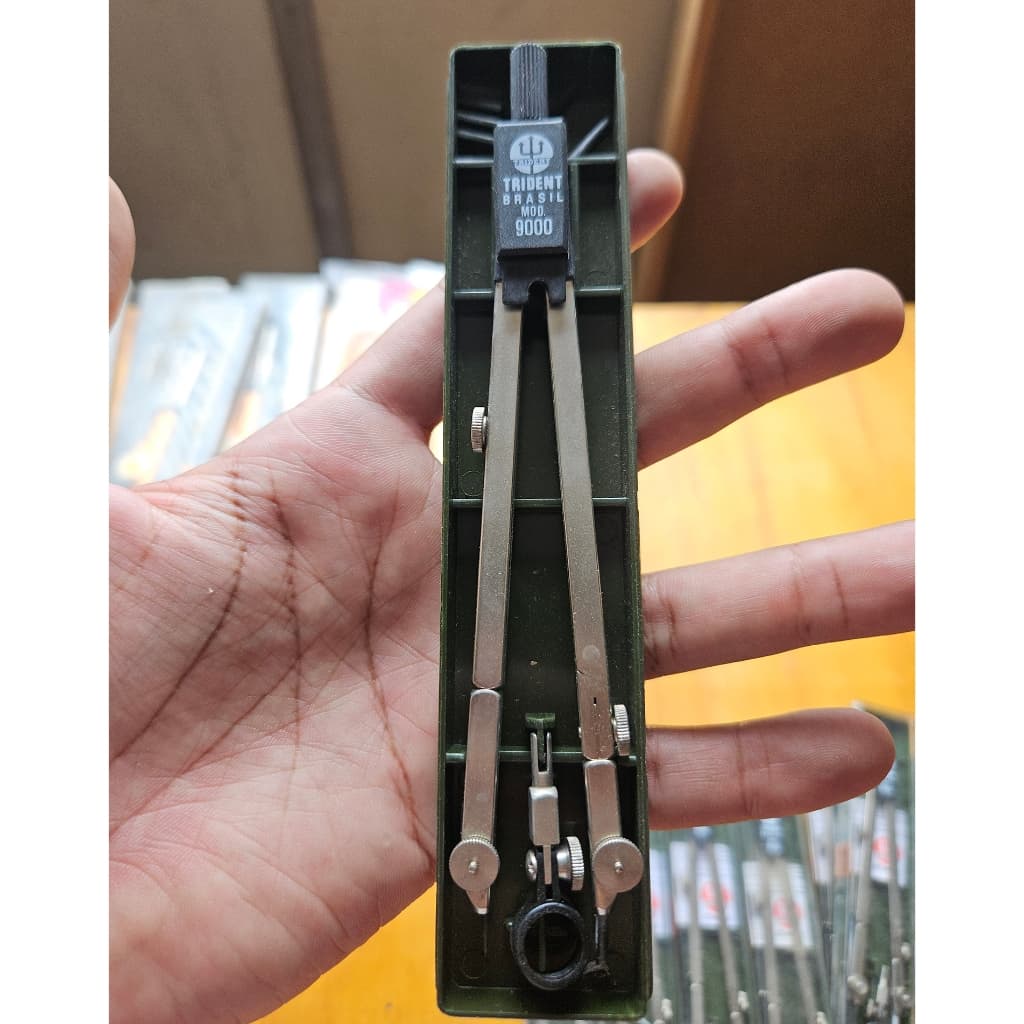 Compasso Técnico Mod. 9000 C/adaptador - Trident