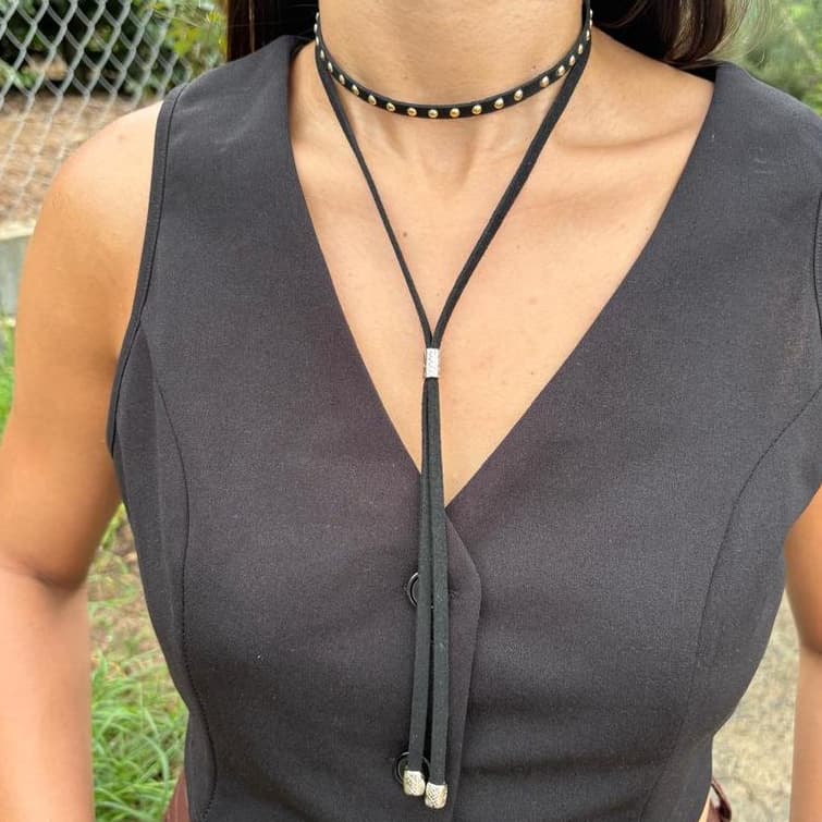 Colar gravatinha inspiração Ana Castela e choker bolinhas country