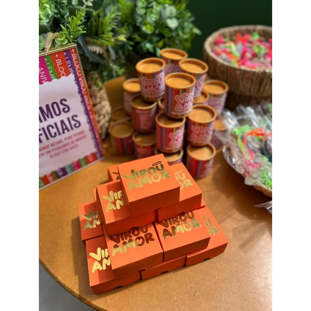 CAIXA PARA 4 DOCES PERSONALIZADA - FESTA | FORMATURA | ANIVERSÁRIO | CASAMENTO | EVENTOS
