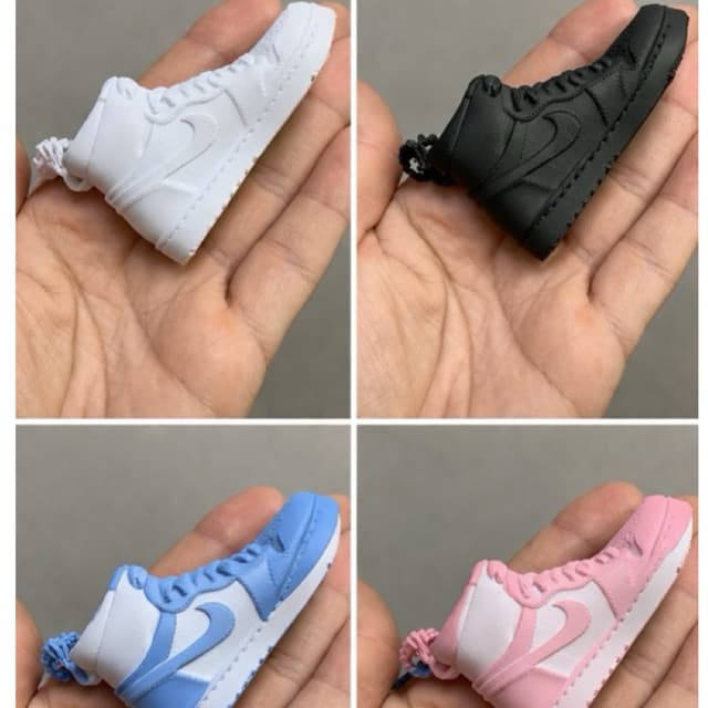 chaveiro tênis  	     Tênis para mochila 		chaveiro tendência  		tênis miniatura 		chaveiro estilosoTendência criativa