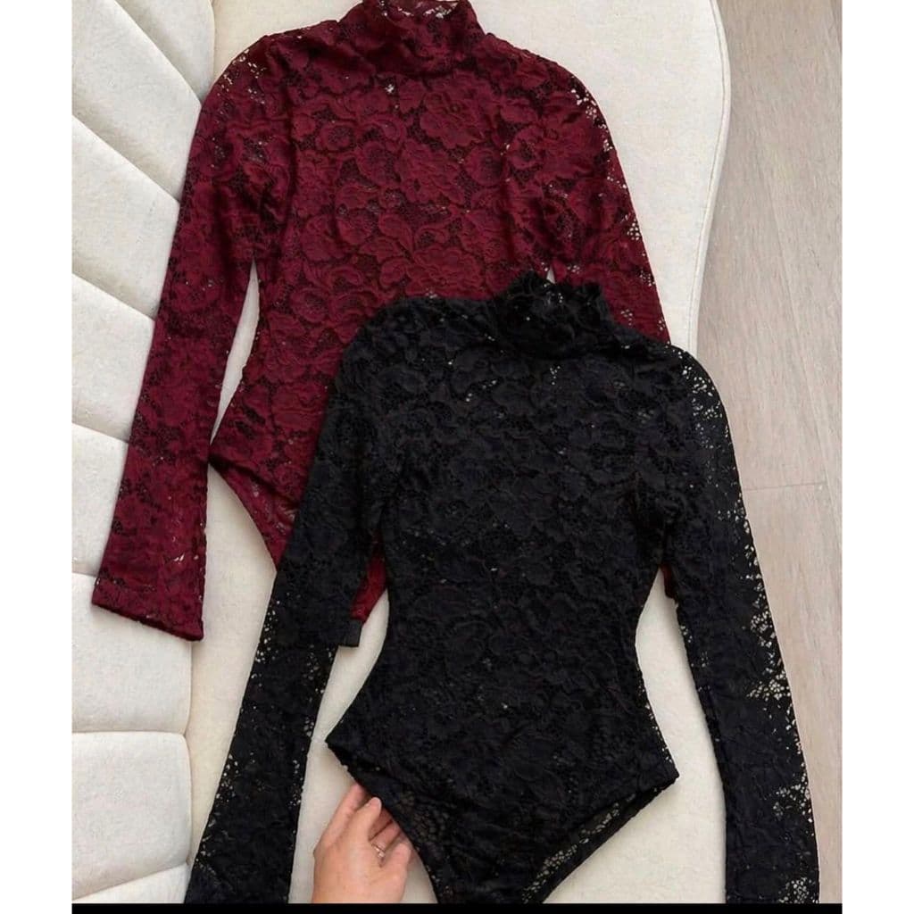 Body Feminino Manga Longa em Renda Floral Preto