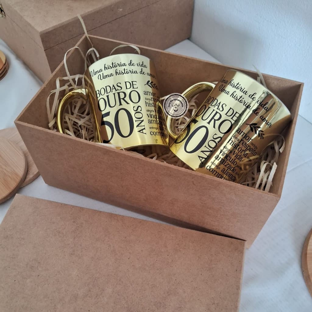 Caneca Bodas de Ouro Personalizada + Caixa MDF