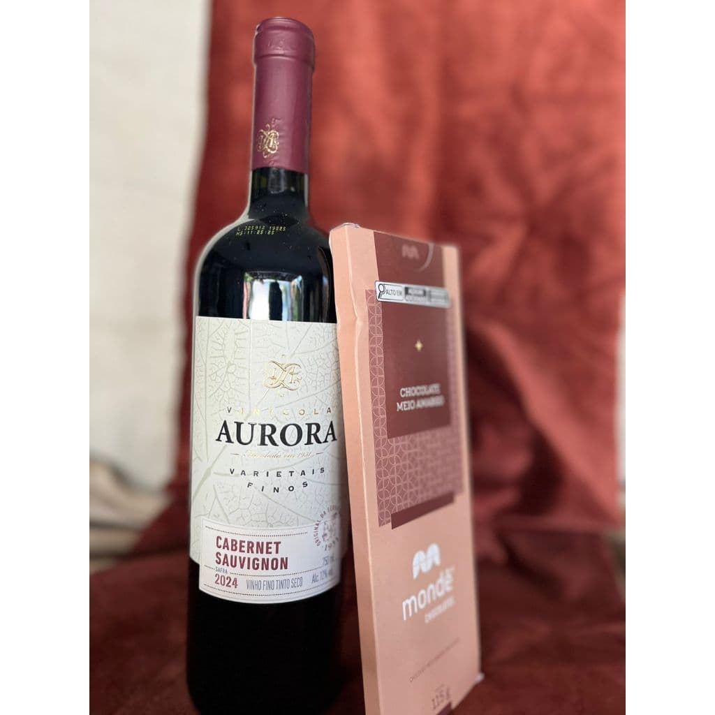 Kit Romantico Casal - Vinho Aurora Cabernet Sauvignon + Chocolate Mondê Serra Gaúcha