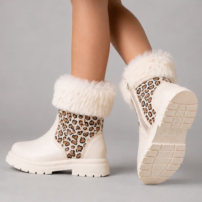 Bota Infantil Menina Coturno Com Pluma E Corações Confortável Original Estampada