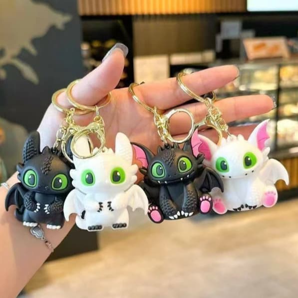 Novo Como Treinar Seu Dragão Boneca Chaveiro Luz Fúria Noite Mochila Pingente Casal Presente Carro