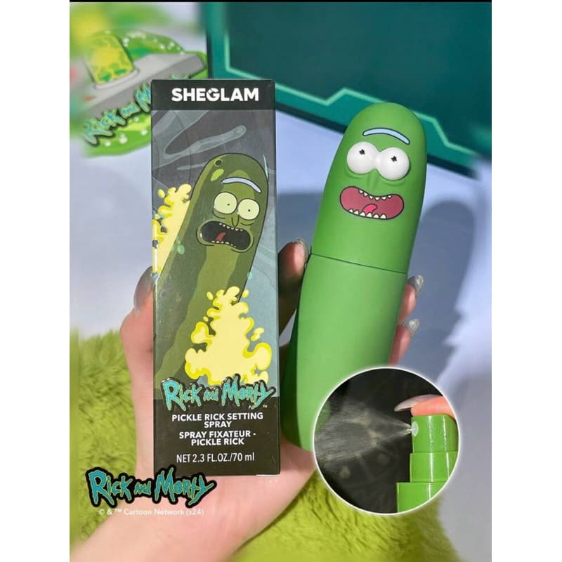 SHEGLAM x Rick and Morty Pickle Rick Setting Spray Fixador de Maquiagem 70ml