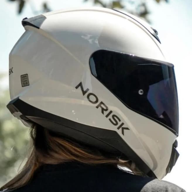 CAPACETE NORISK RAZOR MONOCOLOR BRANCO ORIGINAL NOVO MASCULINO FEMININO ALTA QUALIDADE
