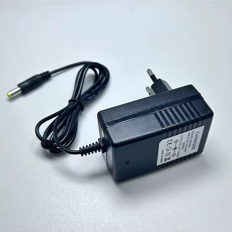 CARREGADOR P/PARAFUSADEIRA 5.5V