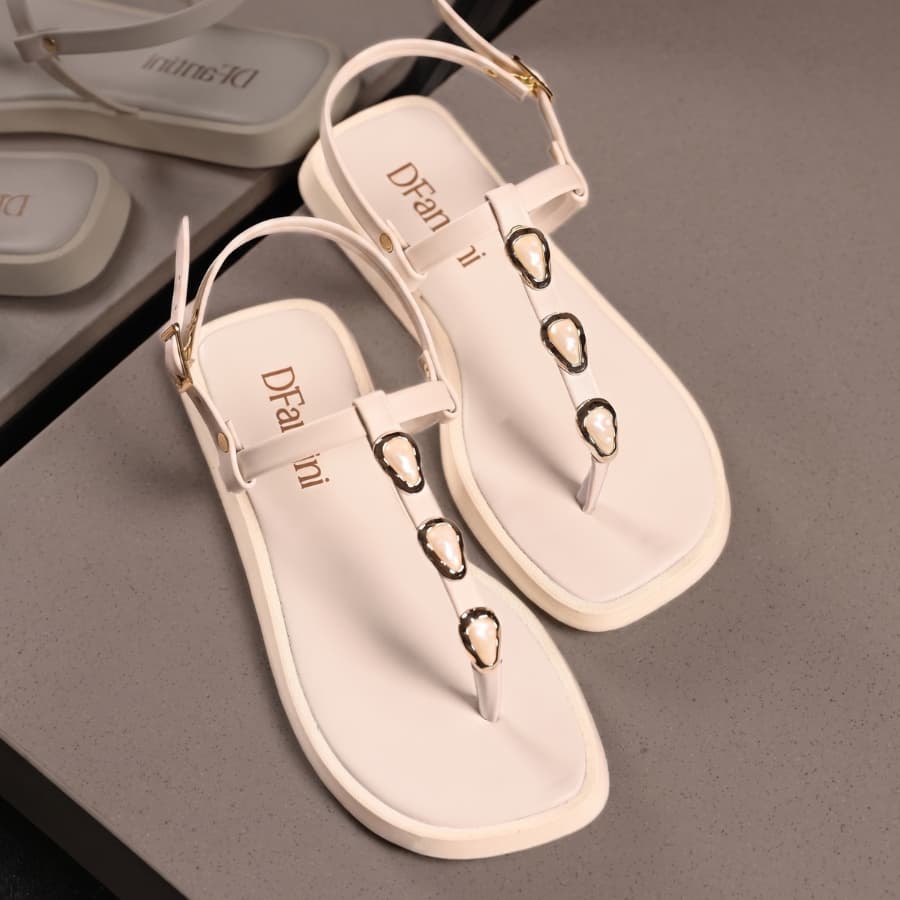 Sandalia feminina flatform confort rasteira pedraria modinha verão