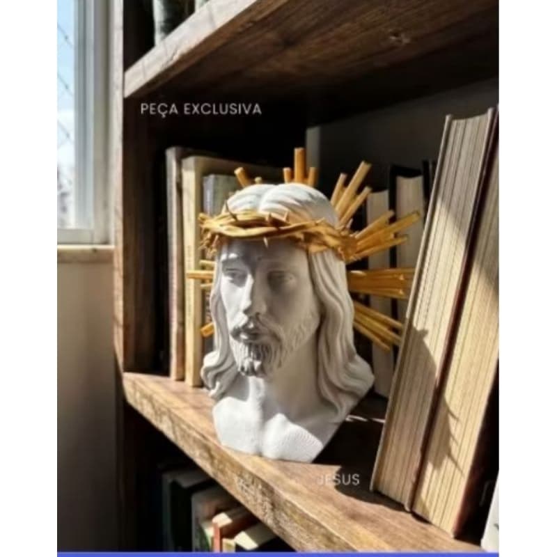Jesus Cristo com Coroa de Espinhos – Decoração Religiosa em Impressão 3D