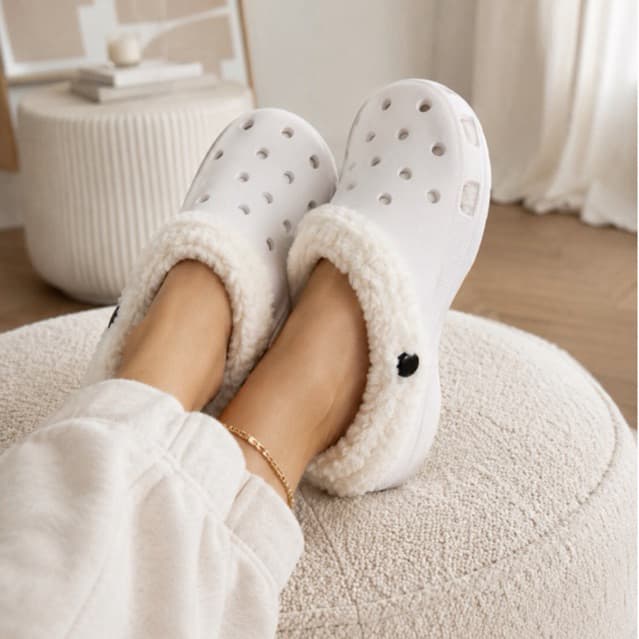 Babuche Feminina Peluciada Ultra Conforto para os Dias Frios com Forro Macio e Design Aconchegante