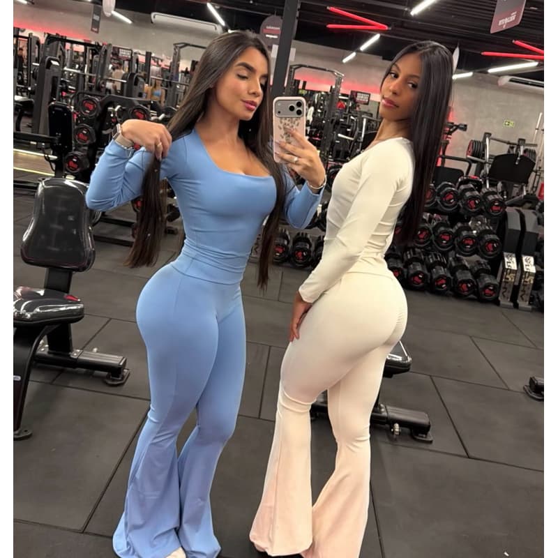 conjunto academia manga longa com calça flare empina bumbum poliamida premium zero transparência.