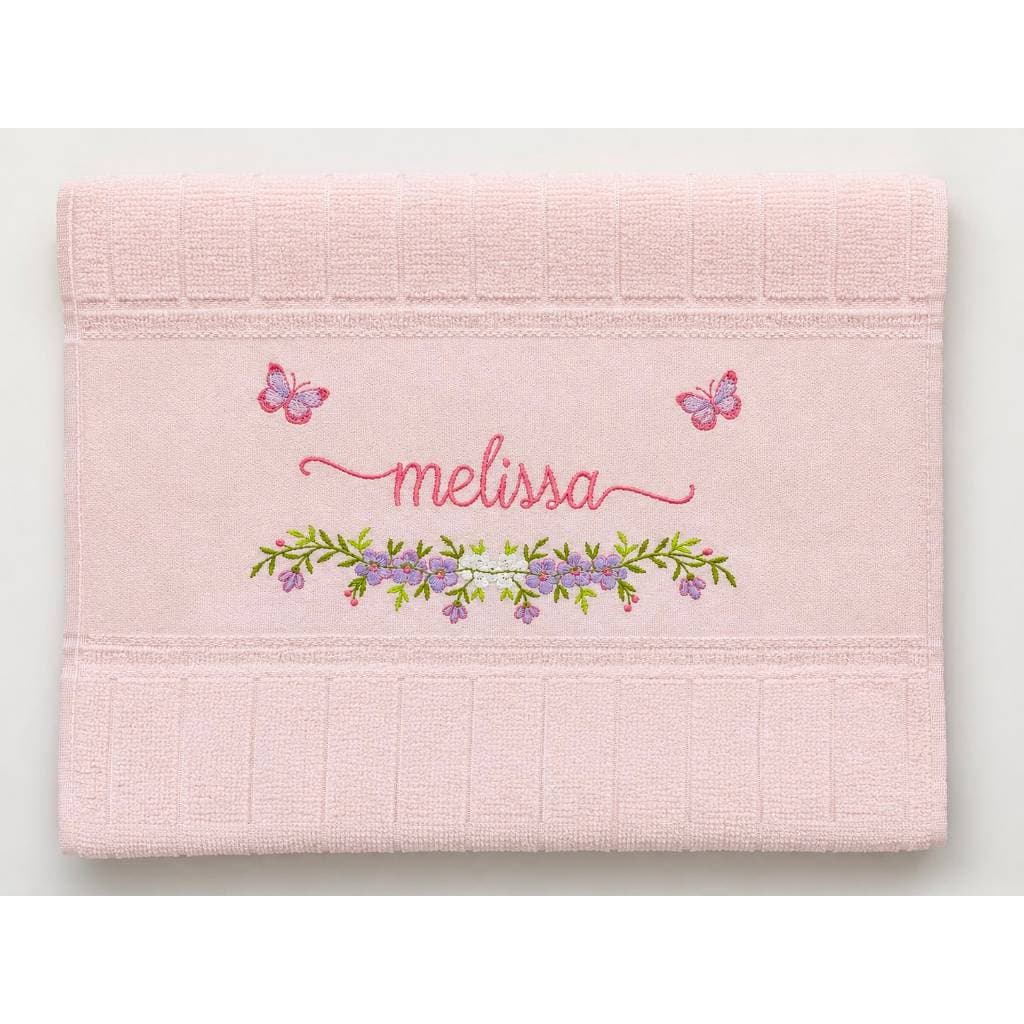 Toalha Bordada  Personalizada com Nome Personalizado Flor Borboleta Jardim  Döhler