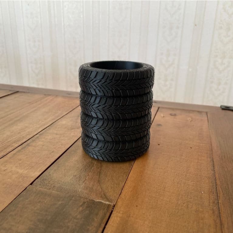 Porta Canetas Pneu Empilhado Organizador de Mesa para Apaixonados por Carros