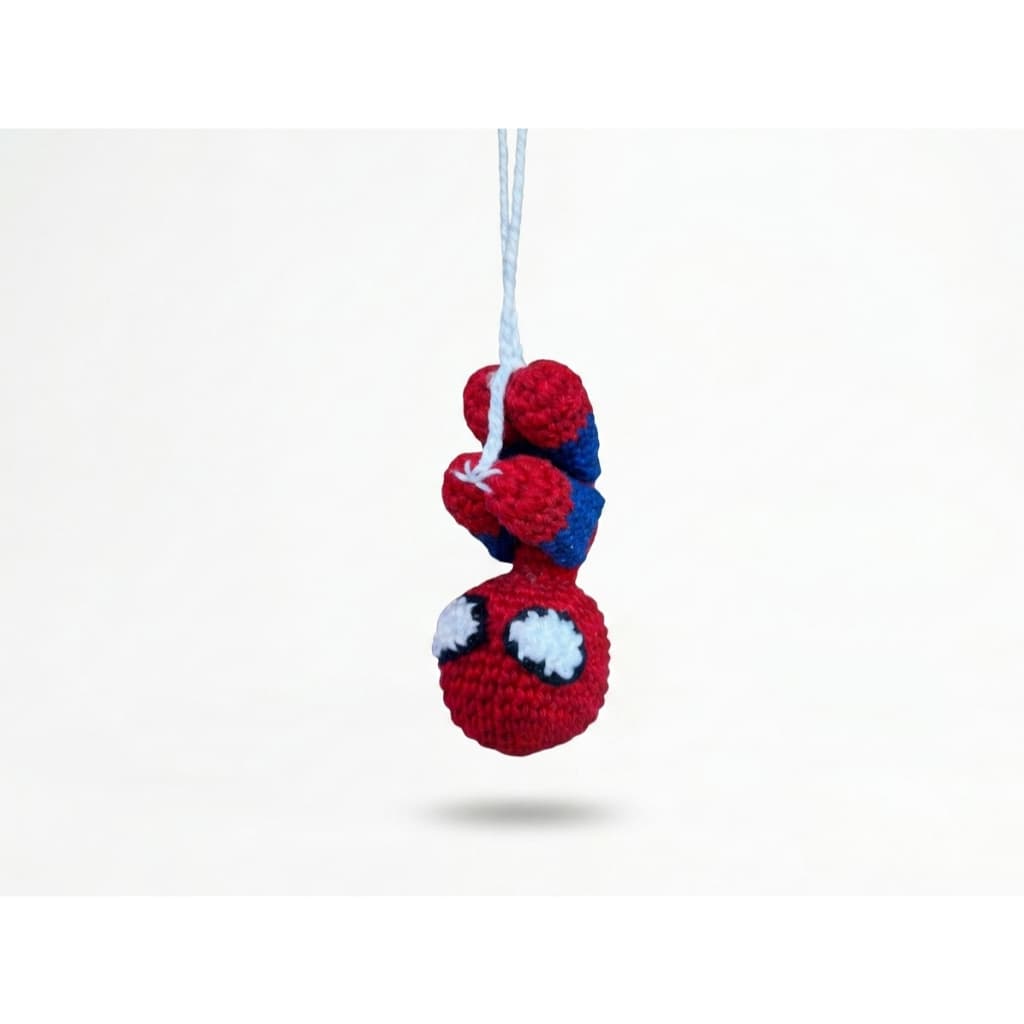 Chaveiro Amigurumi Homem Aranha de crochê