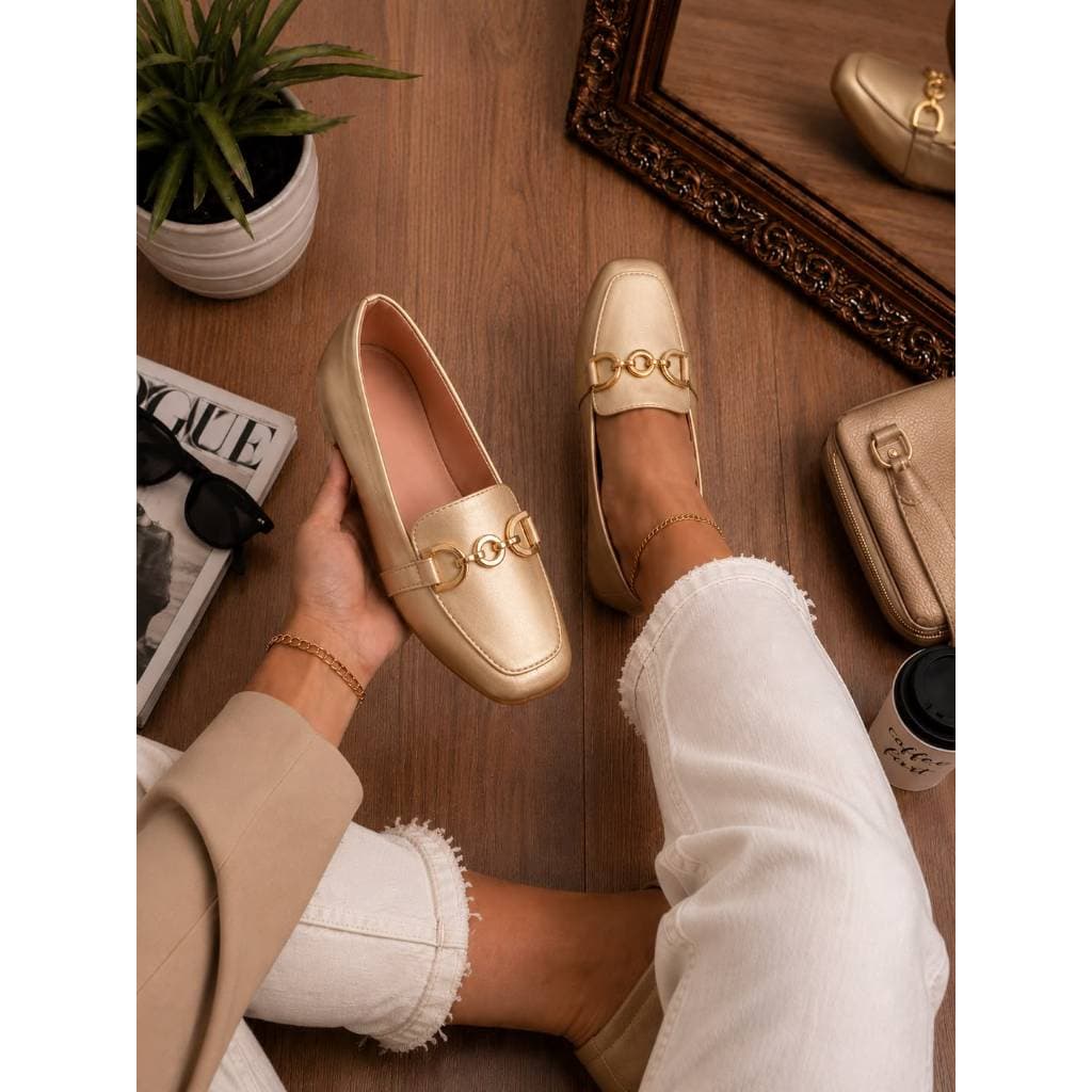 Mocassim feminino casual elegante com bridão  bico quadrado e palmilha CONFORT