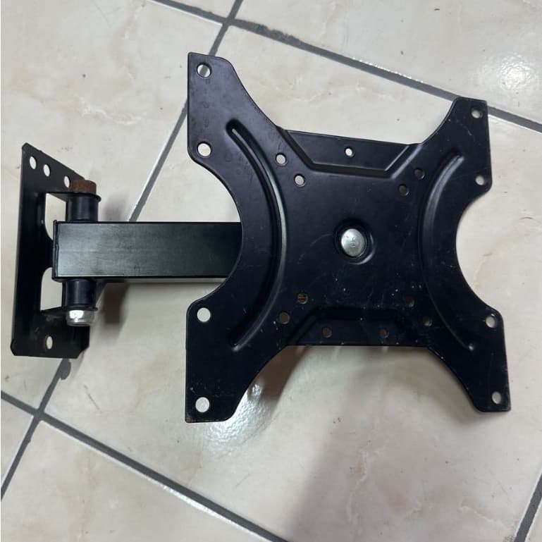suporte articulado de aço carbono, compatível com tvs led/lcd de 14 a 55 polegadas. possui braço articulado (desapego)