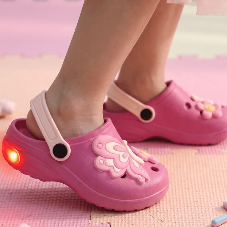 Babuche Com LED Infantil Menina Confortável Criança Feminino Divertido Leve e Confortável Promoção