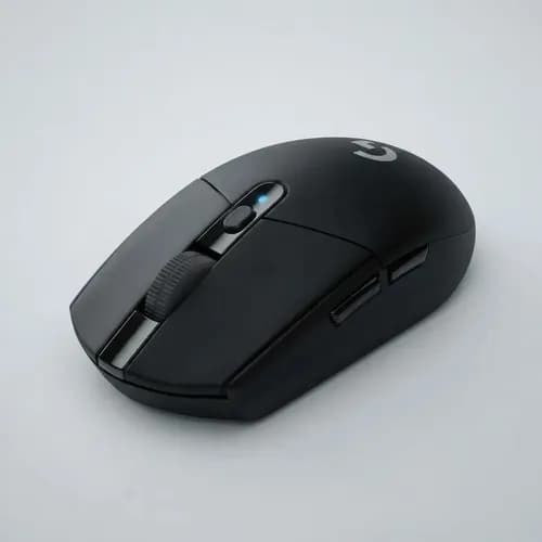 Mouse Gamer Sem Fio Logitech G305 LIGHTSPEED com 6 Botões Programáveis e Até 12.000 DPI - Preto