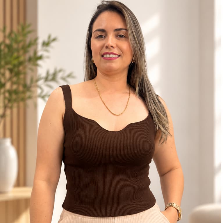 Regata Feminina Tricot Canelada Alcinha Blusa Básica Verão Elegante Moda Feminina